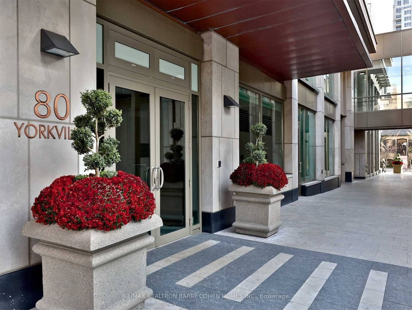 80 Yorkville Avenue 1602, Toronto, ON M5R 2C2