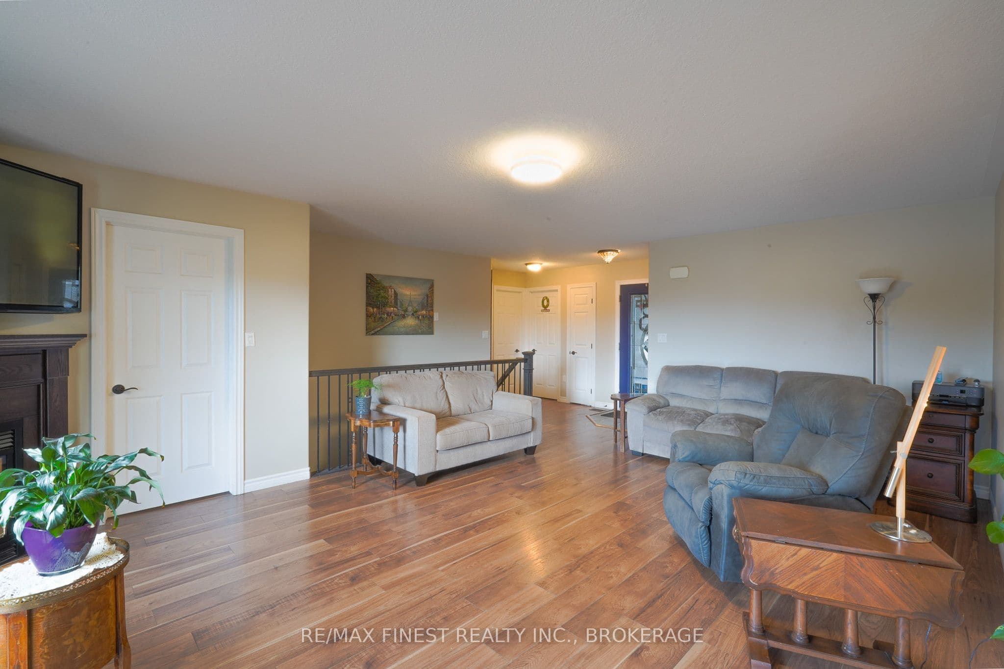23 Creighton Drive, Loyalist, ON K0H 2H0