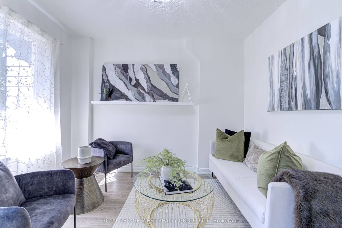 44 Fisher Street, Toronto, ON M6K 1V8