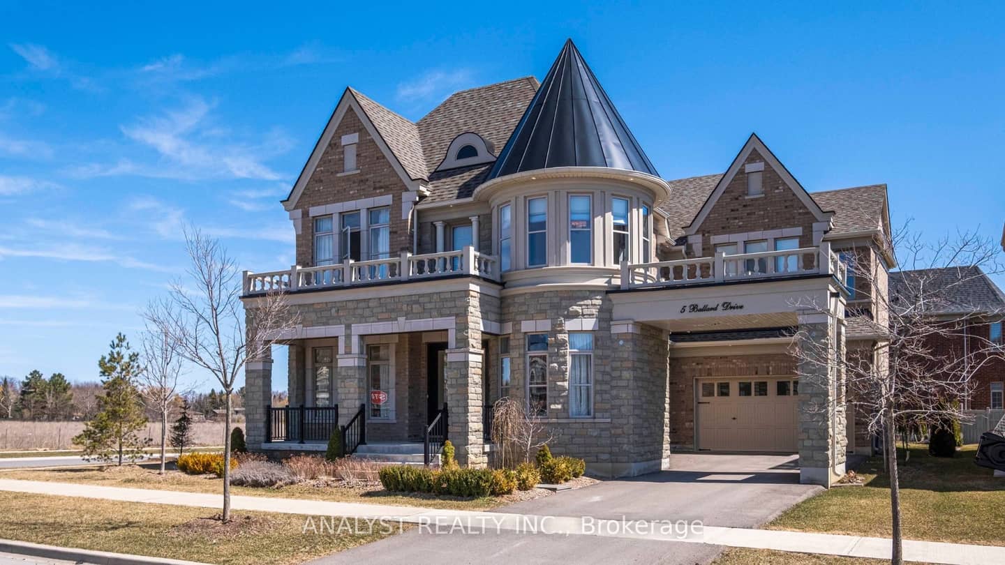 5 Ballard Drive, King, ON L7B 0N9