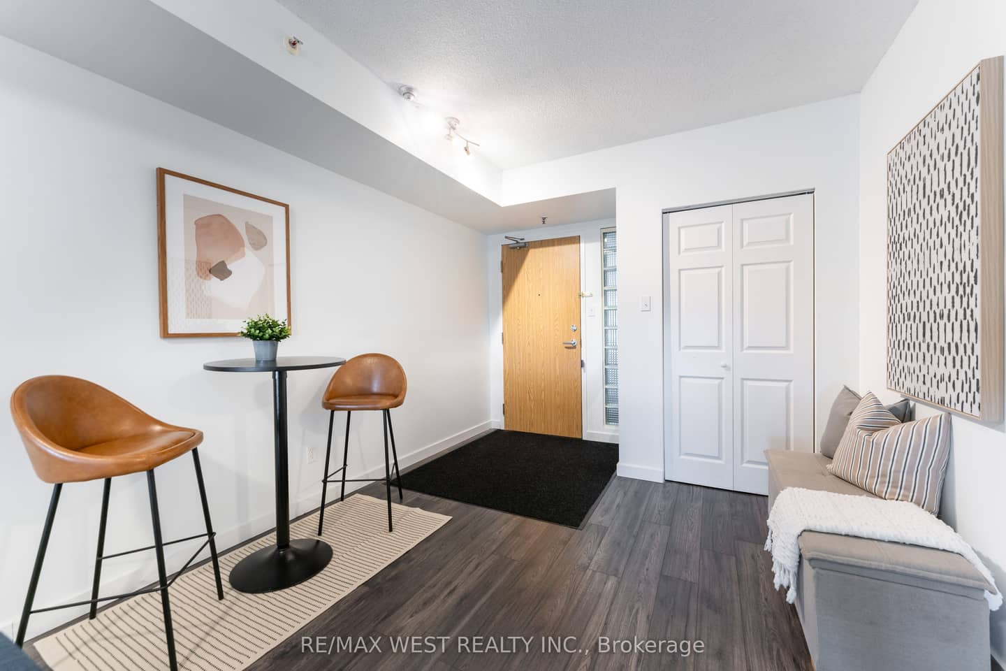 5800 Sheppard Avenue E 414, Toronto, ON M1B 5J7