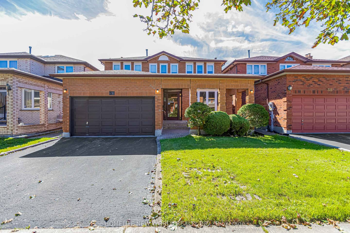 36 Purcell Square, Toronto, ON M1V 3Y3