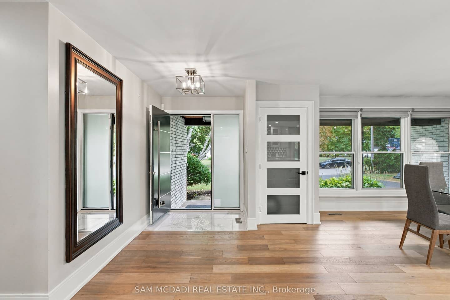 1357 Saginaw Crescent, Mississauga, ON L5H 1X4