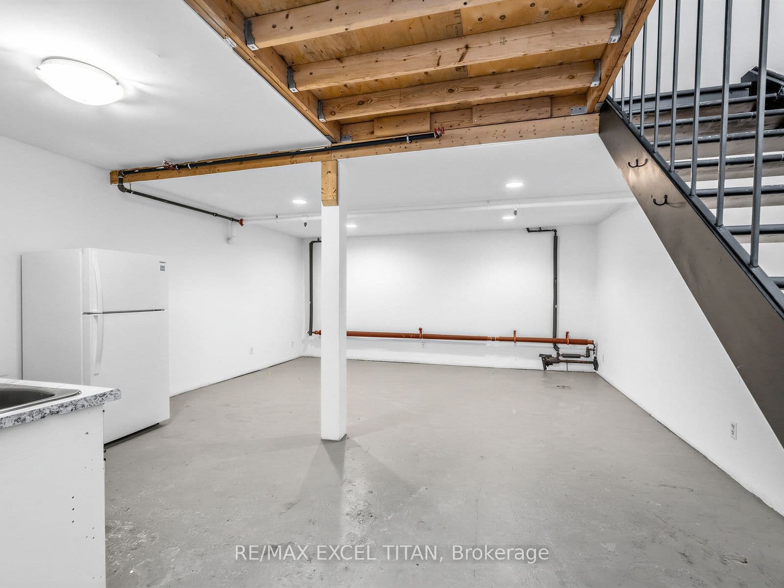 221 Sterling Road E 202, Toronto, ON M6P 3L4