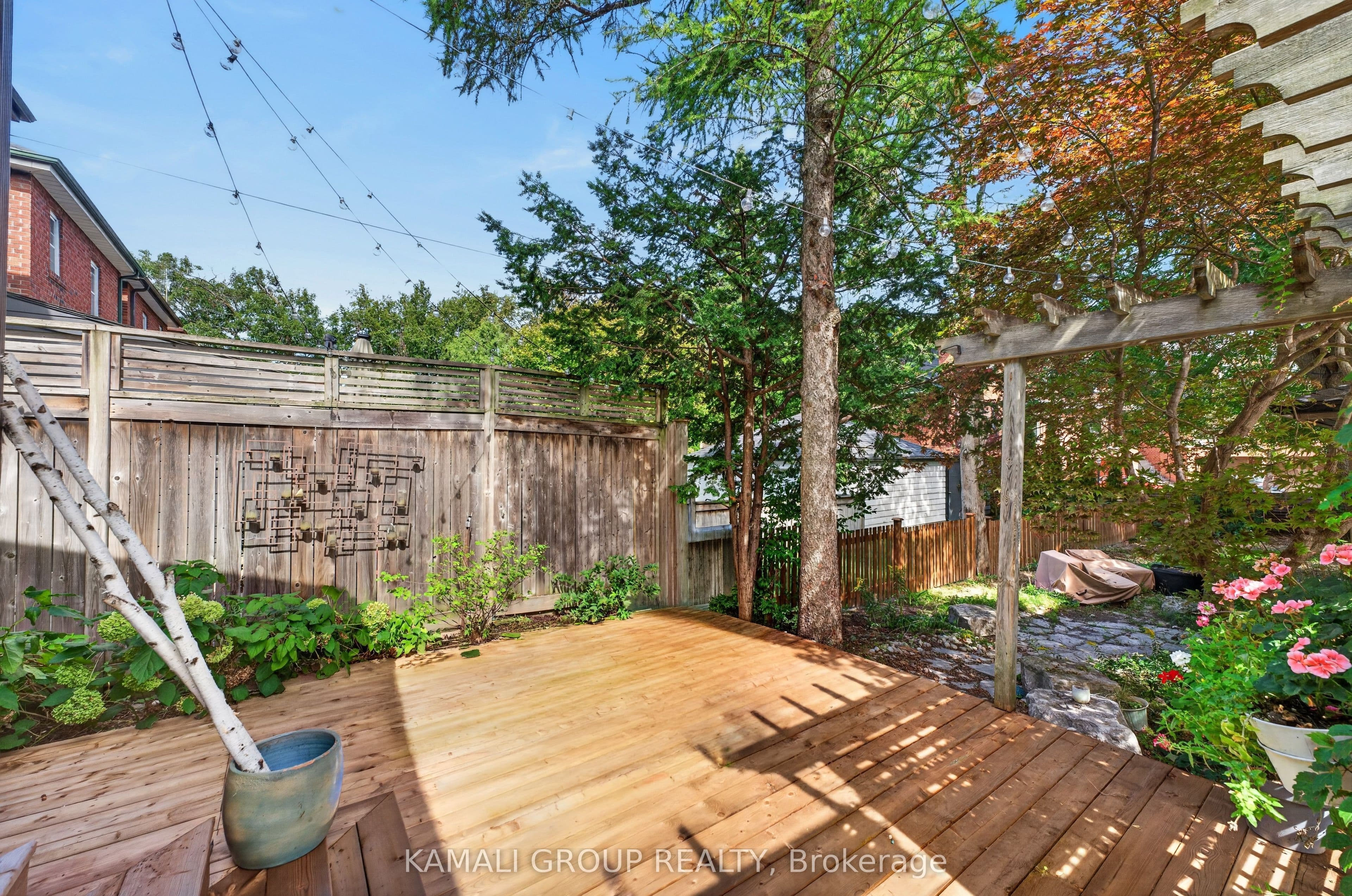 19 Belle Ayre Boulevard, Toronto, ON M4S 2P6