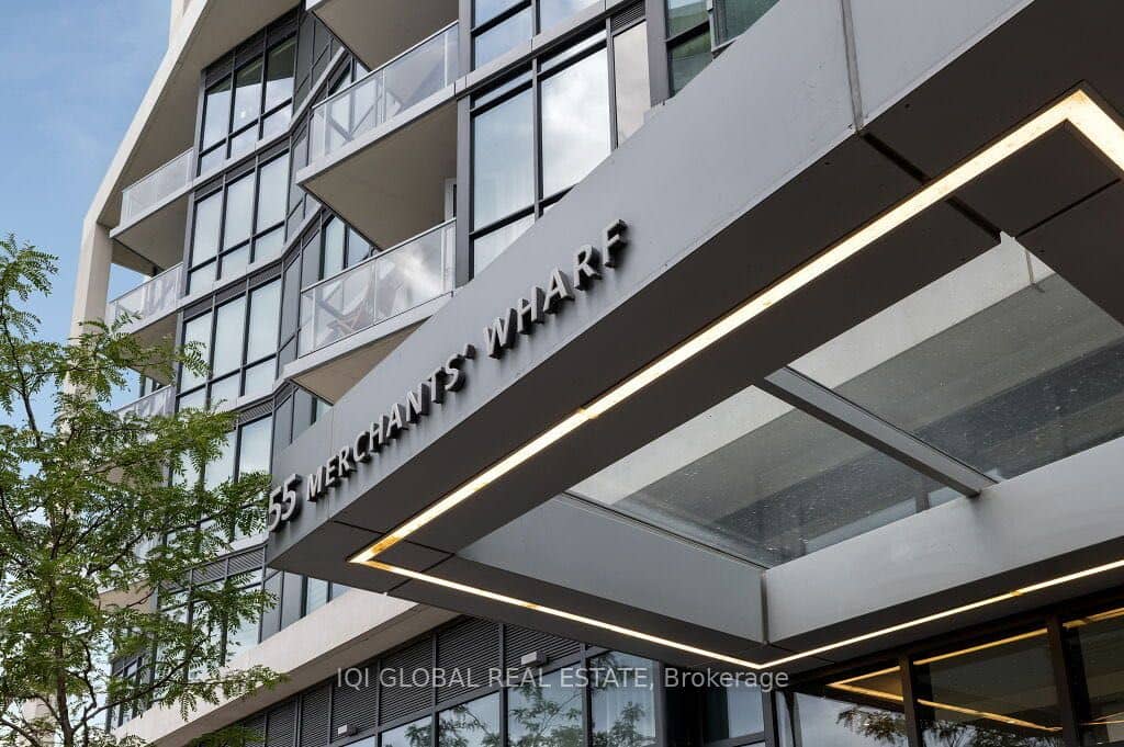 55 Merchants' Wharf 233, Toronto, ON M5A 0P2
