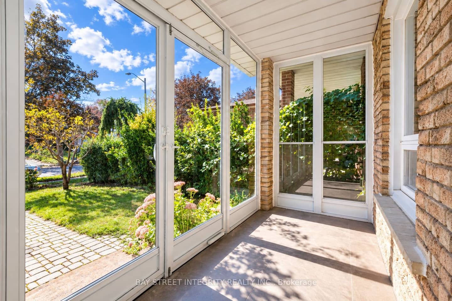 12 Charnwood Place, Markham, ON L3T 5H3