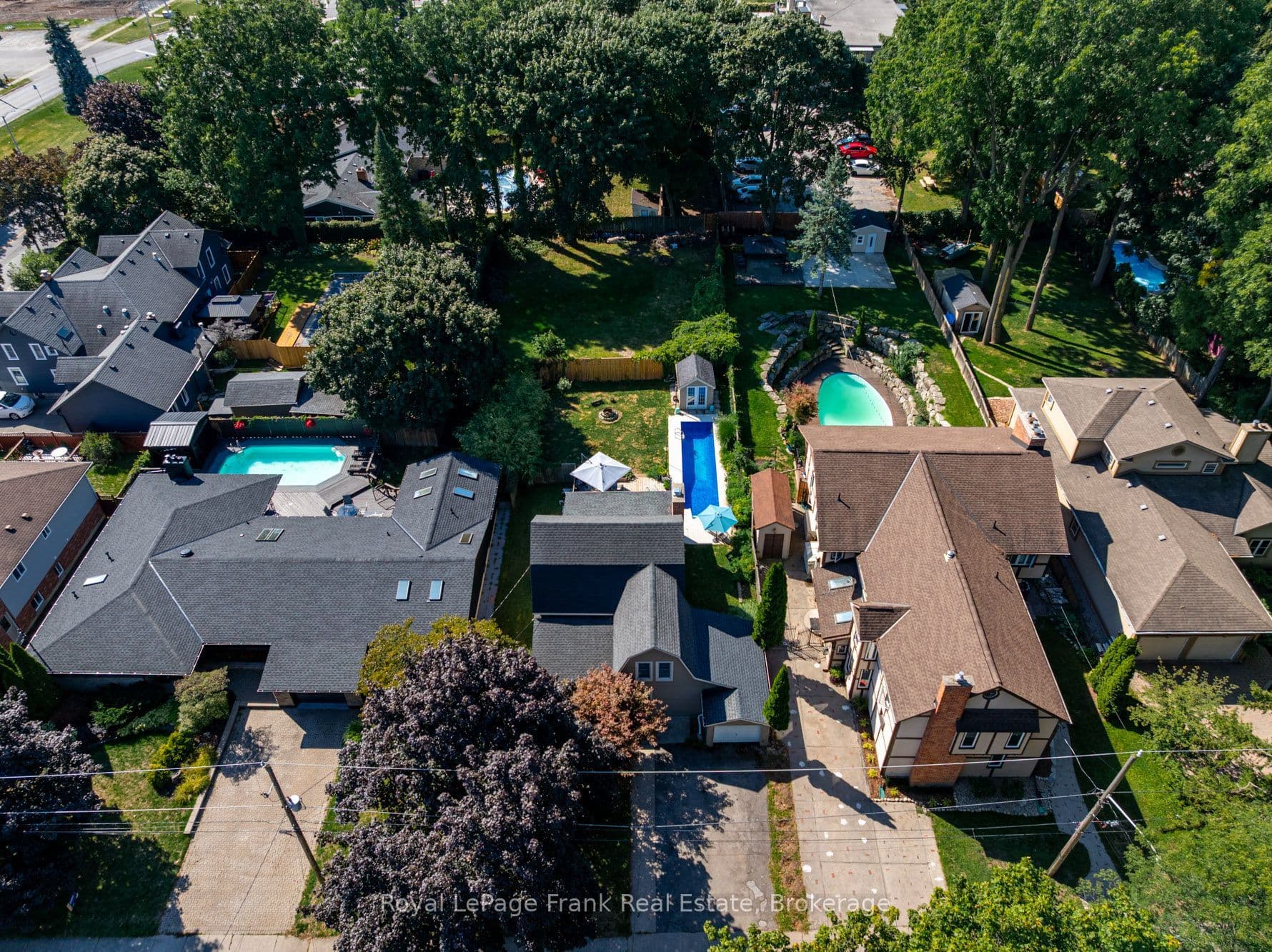 6254 Russell Street, Niagara Falls, ON L2J 1P1