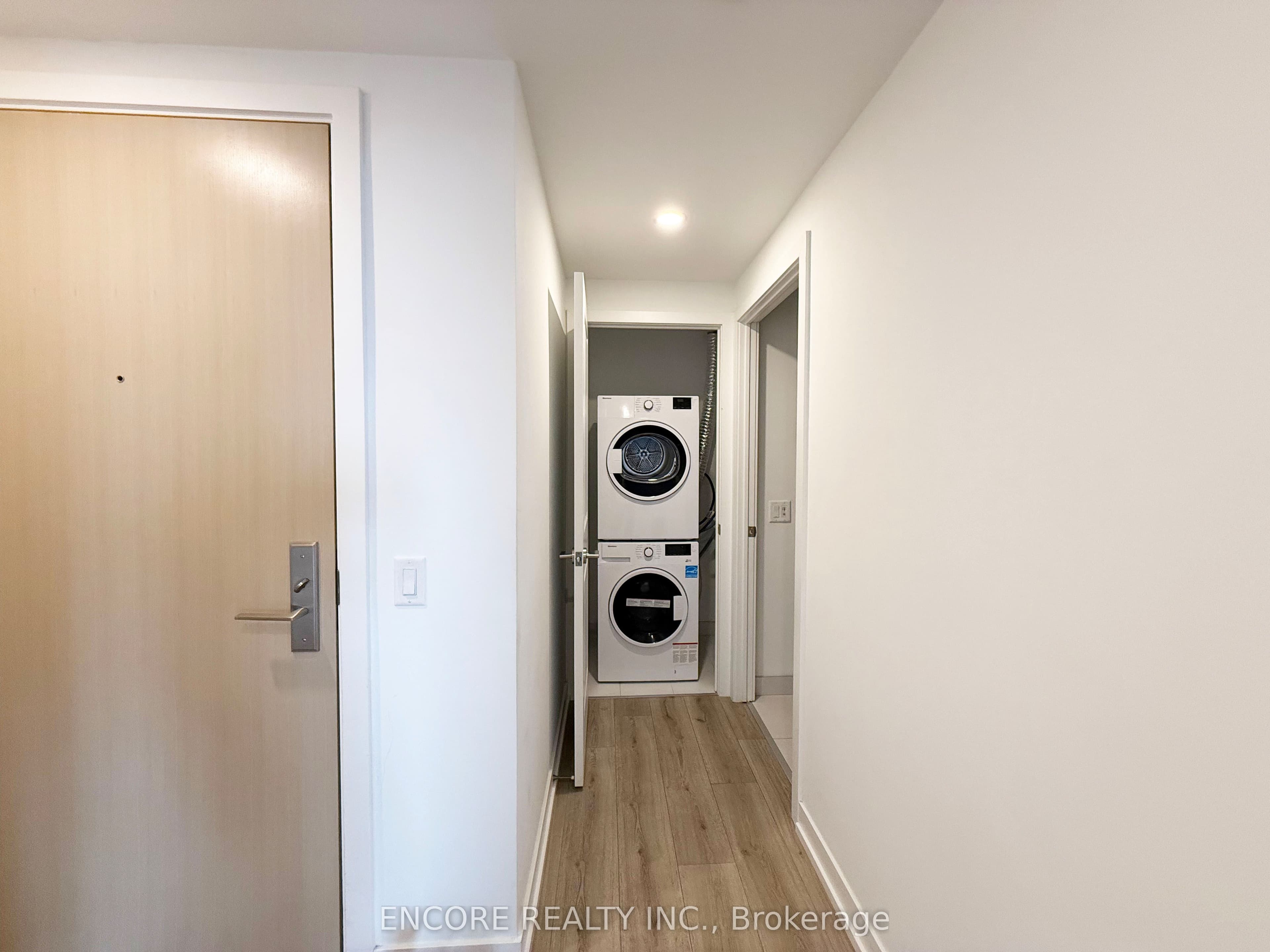 395 Bloor Street E 3801, Toronto, ON M4W 3T1