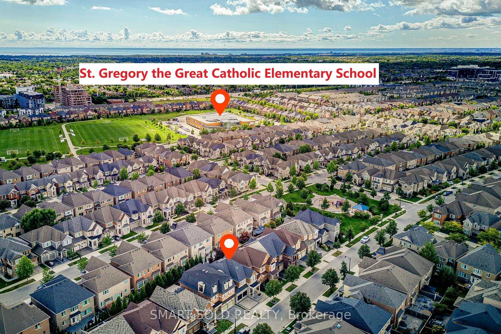 75 Hoey Crescent, Oakville, ON L6M 0W4