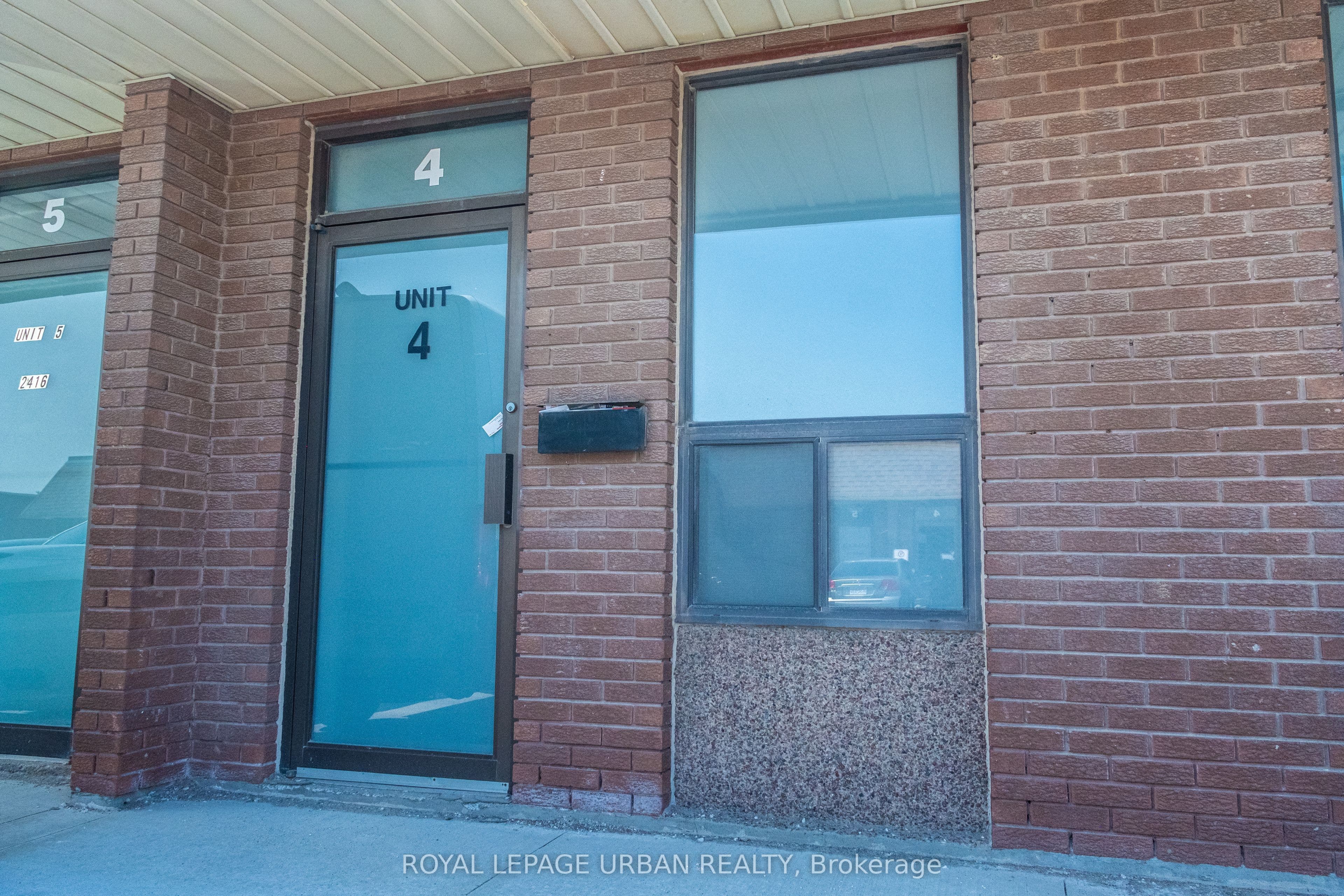 2416 Haines Road 4, Mississauga, ON L4Y 1Y6