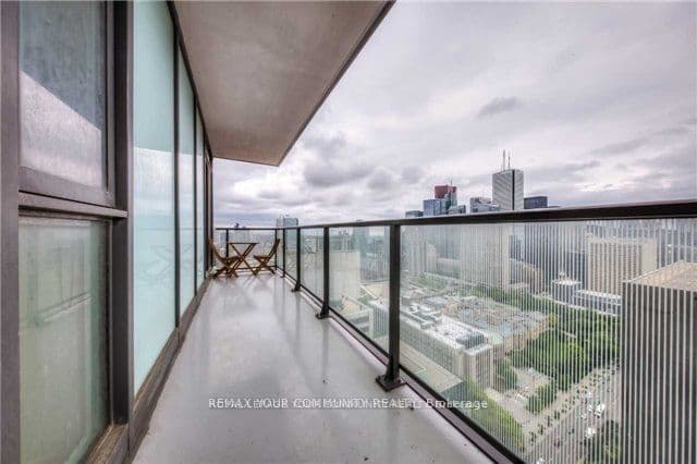 426 University Avenue 3608, Toronto, ON M5G 1S9
