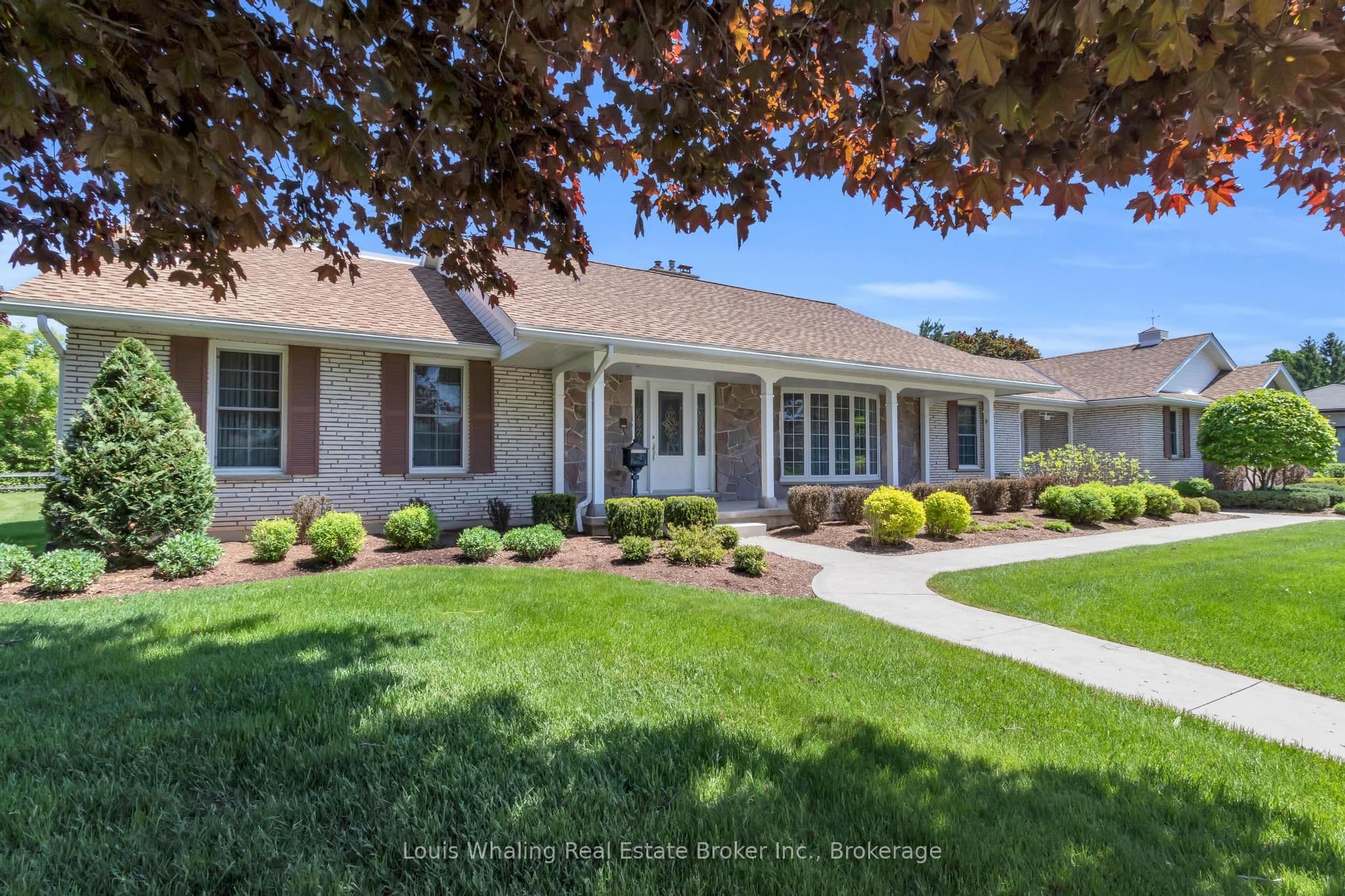 241 4th Avenue, Hanover, ON N4N 2B6
