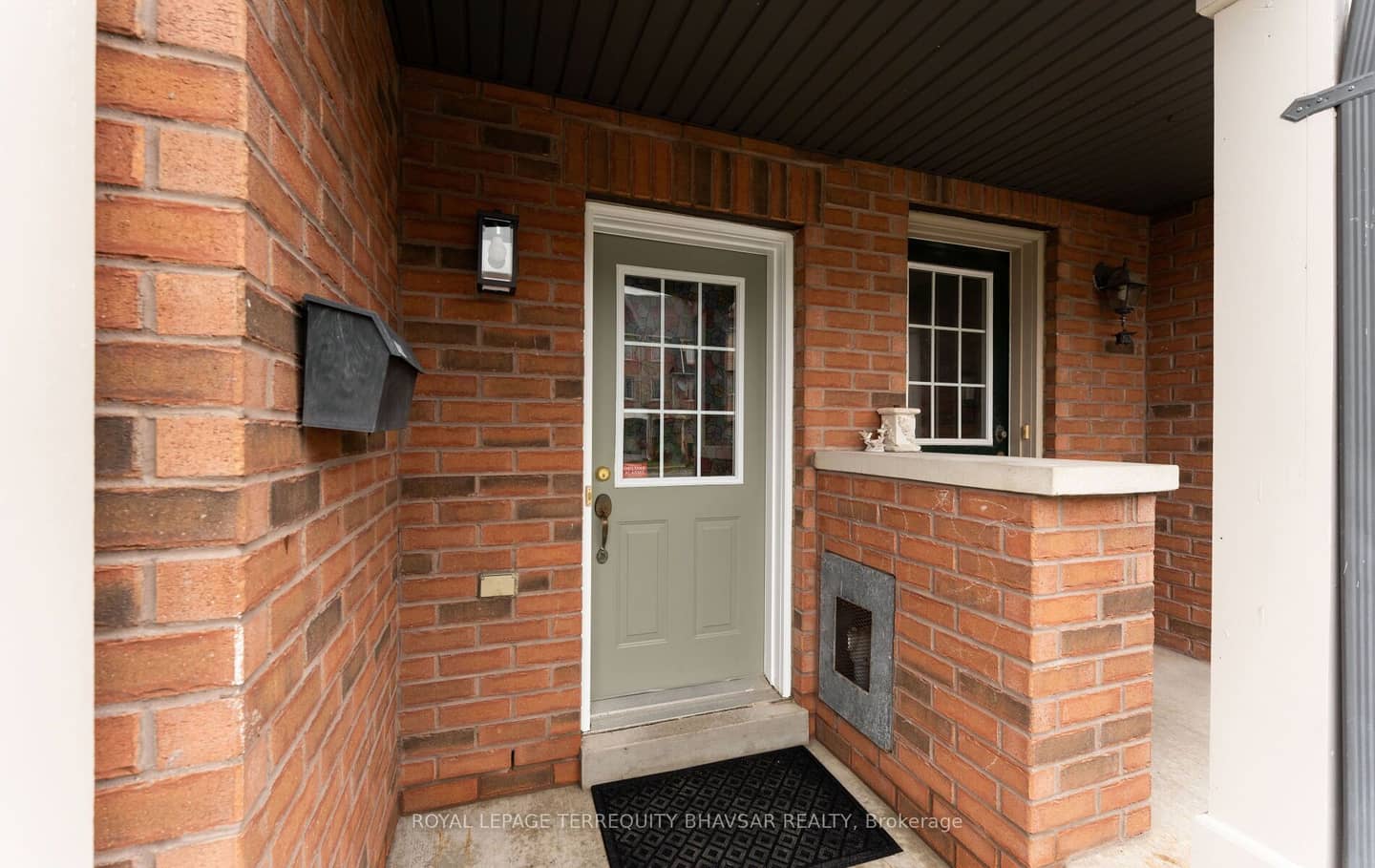 137 Mike Myers Drive, Toronto, ON M1P 5G4