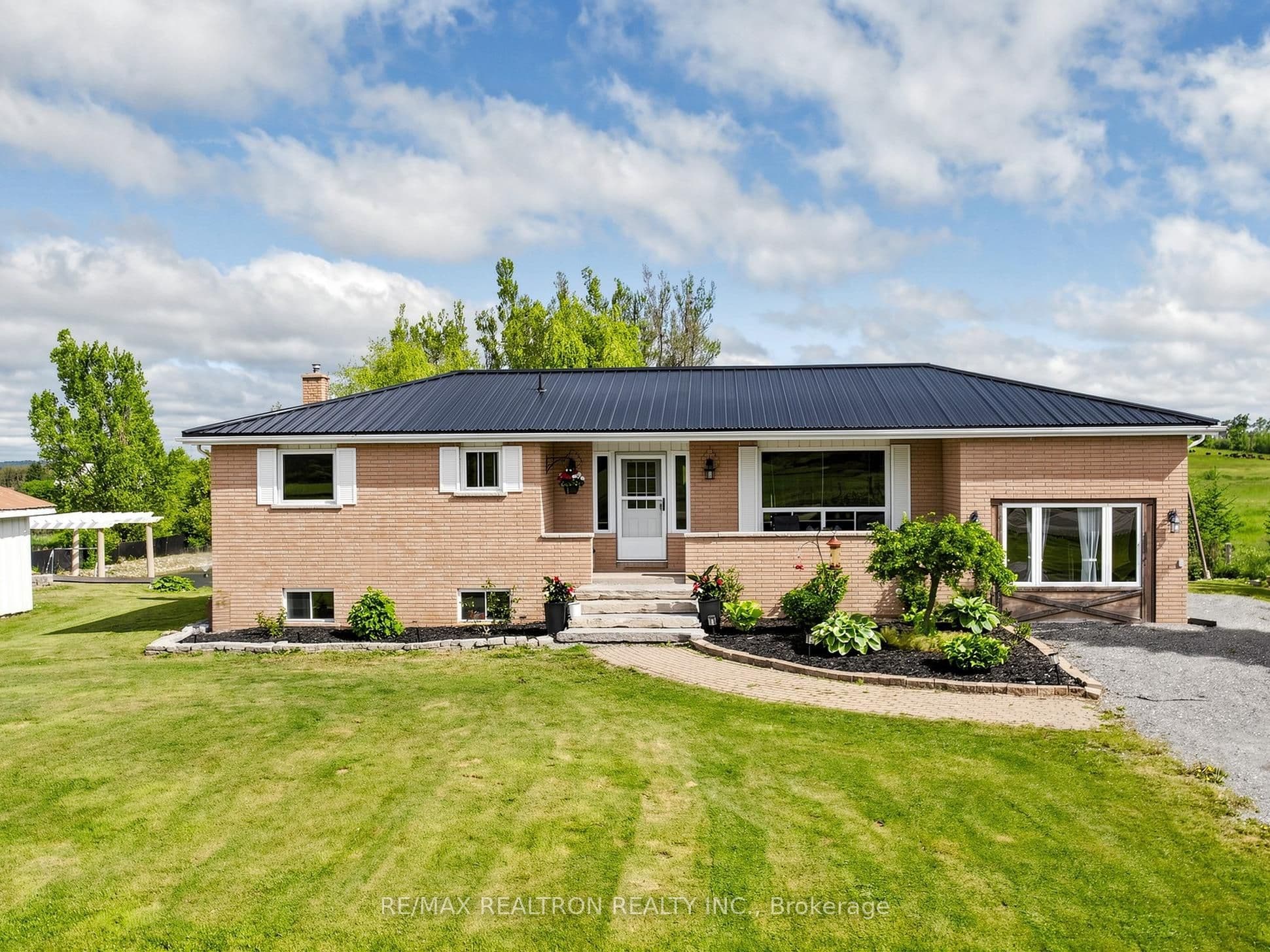 757 Kings Wharf Road, Kawartha Lakes, ON K0M 1A0