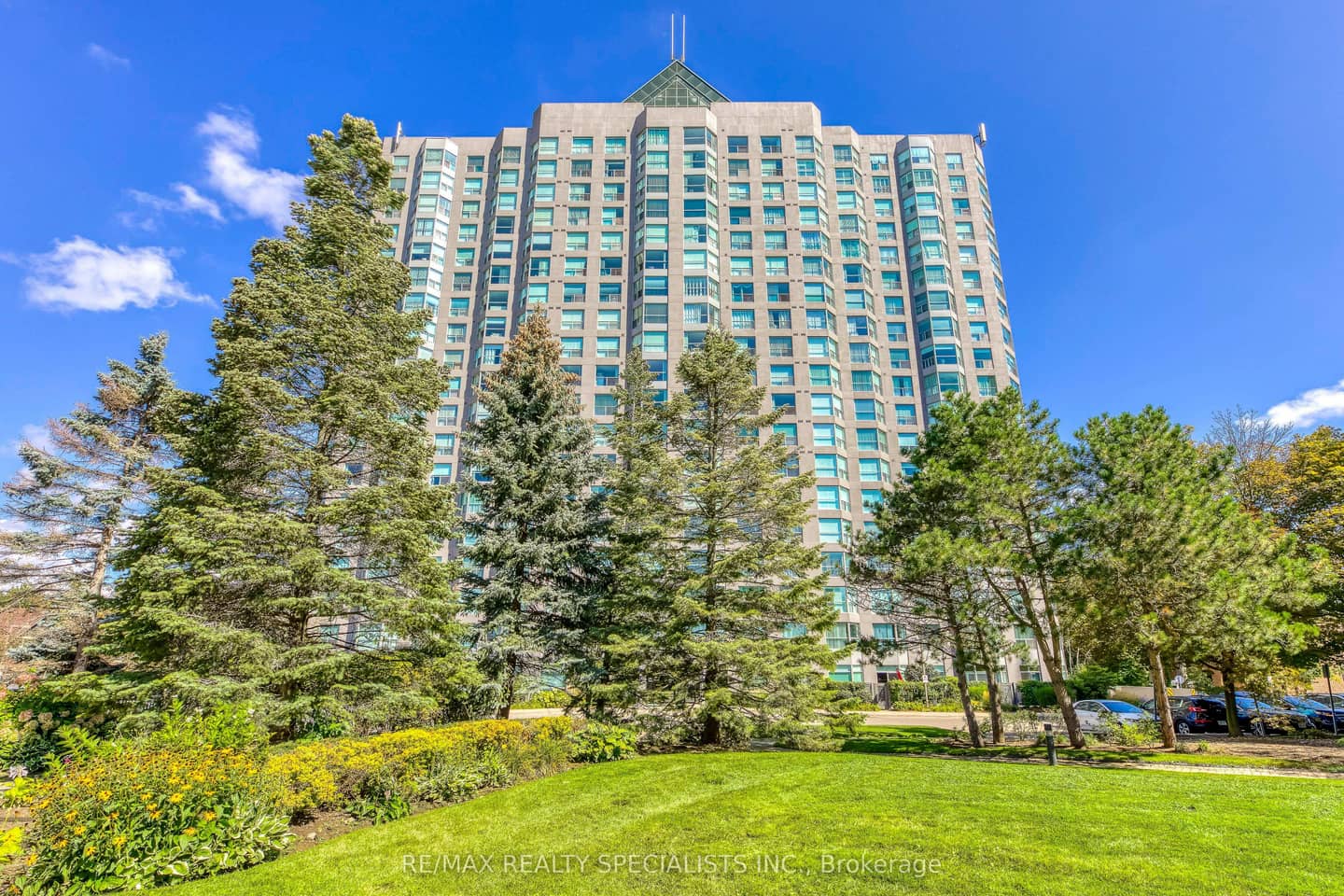 2155 Burnhamthorpe Road W 212, Mississauga, ON L5L 5P4