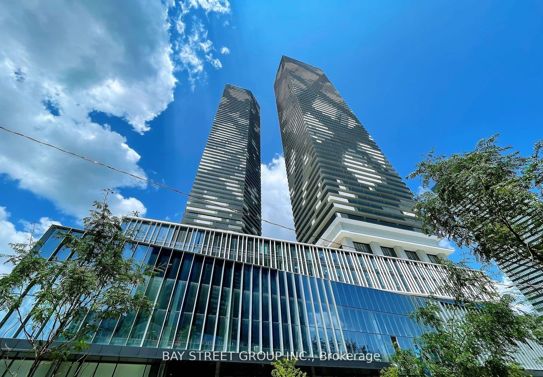 138 Downes Street 806, Toronto, ON M5E 0E4