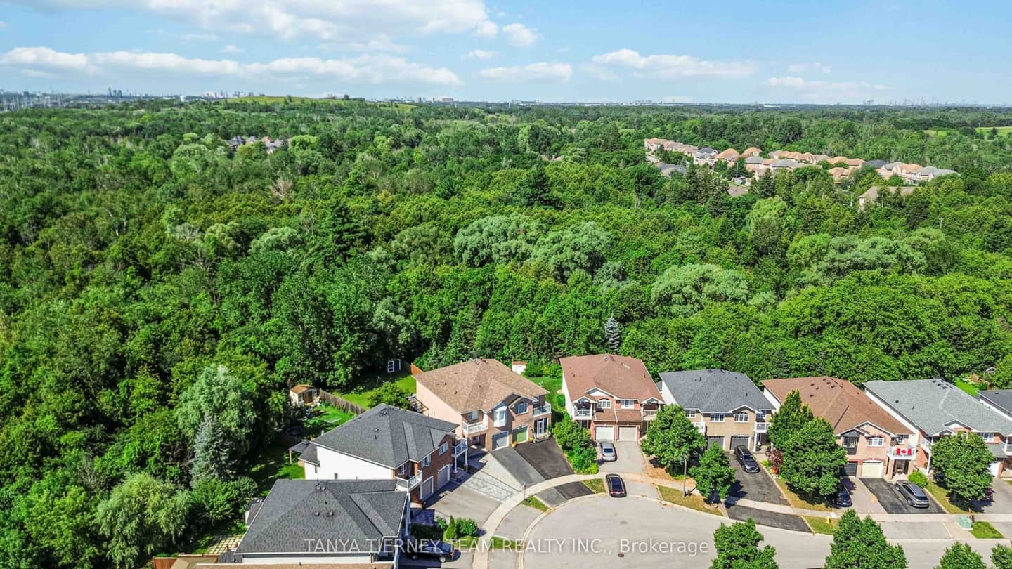 228 Shadow Place, Pickering, ON L1V 7H6