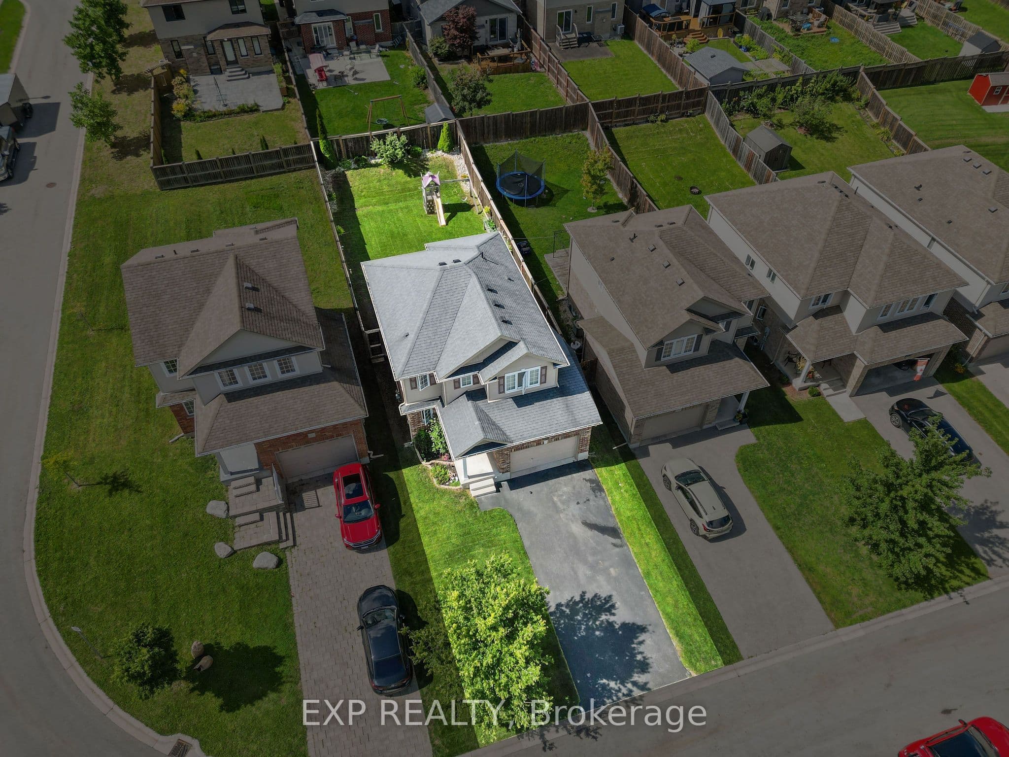 2700 Foxbend Link, London North, ON N6G 0M7