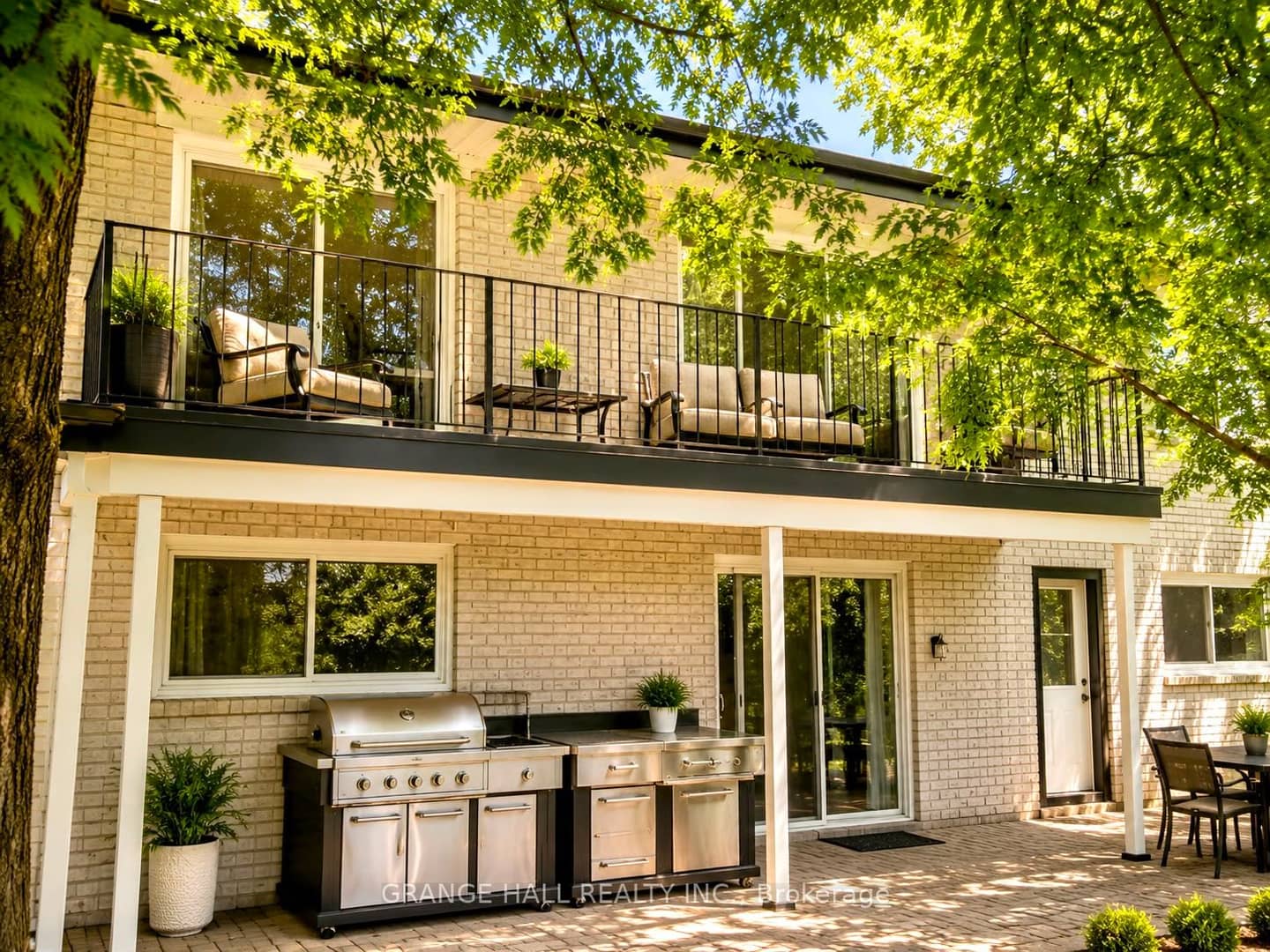 210 Lloyd Manor Road, Toronto, ON M9B 5K6