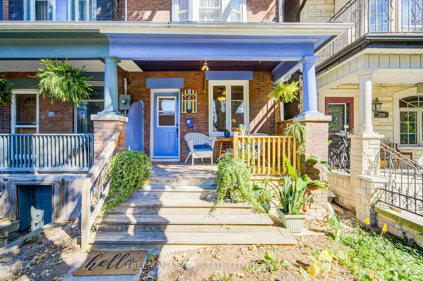 257 Bartlett Avenue, Toronto, ON M6H 3G3