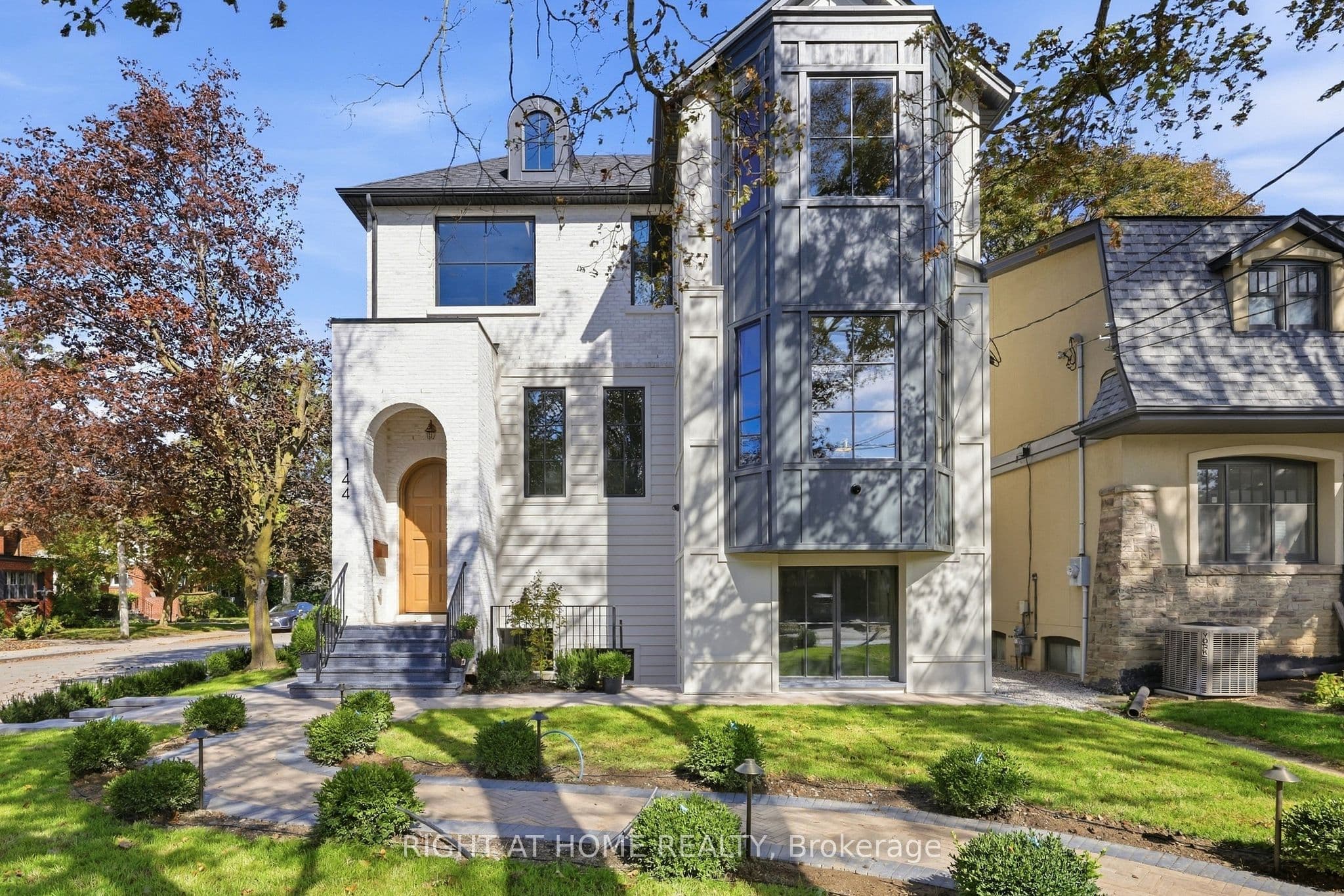 144 Old Orchard Grove, Toronto, ON M5M 2E3