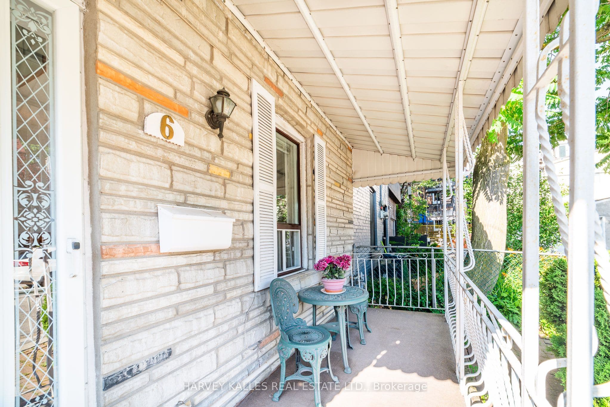 6 Crocker Avenue, Toronto, ON M6J 1K5