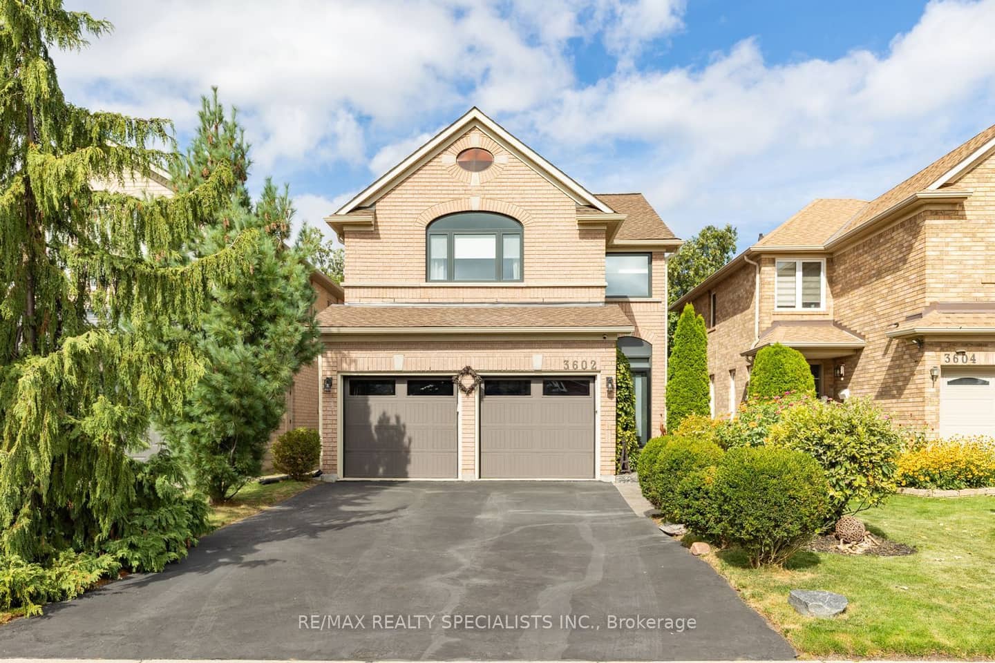 3602 Forest Bluff Crescent, Mississauga, ON L5N 7W2