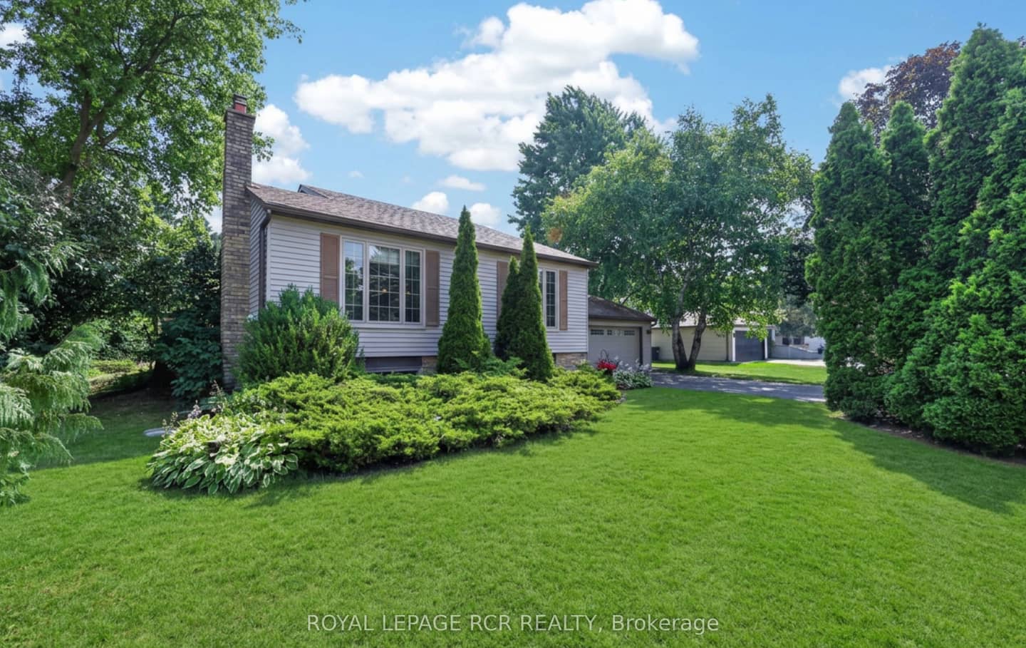 60 Holmes Drive, Caledon, ON L7K 0A7