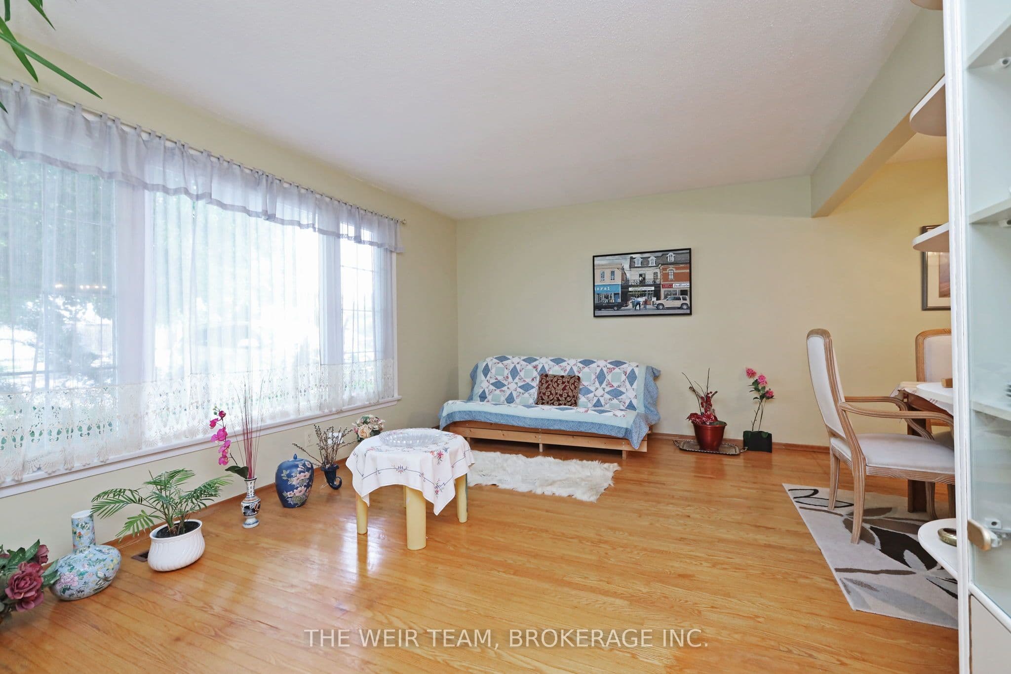 1577 Otterby Road, Mississauga, ON L4X 1W8