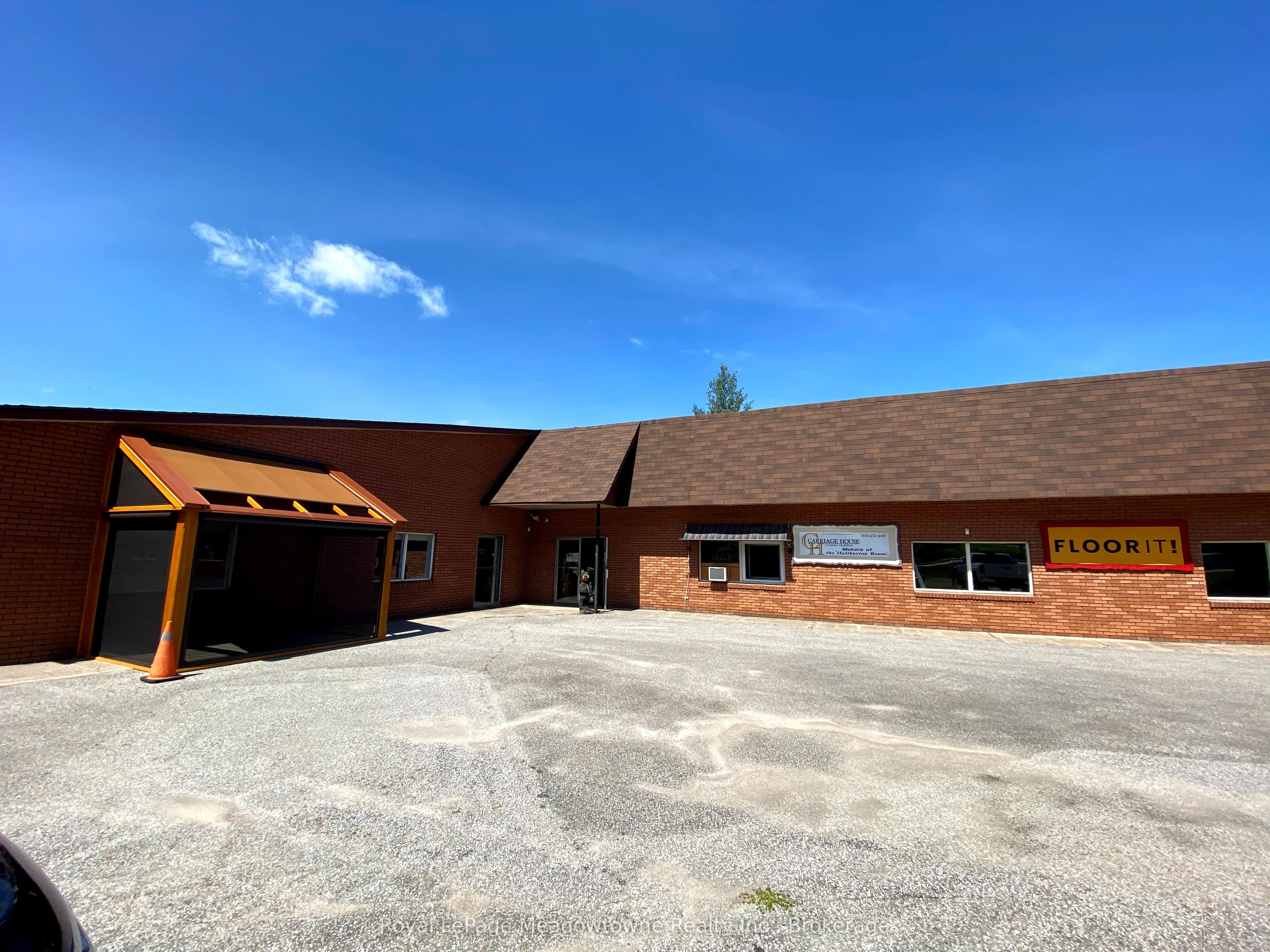 5 BOBCAYGEON Road 3, Minden Hills, ON K0M 2K0