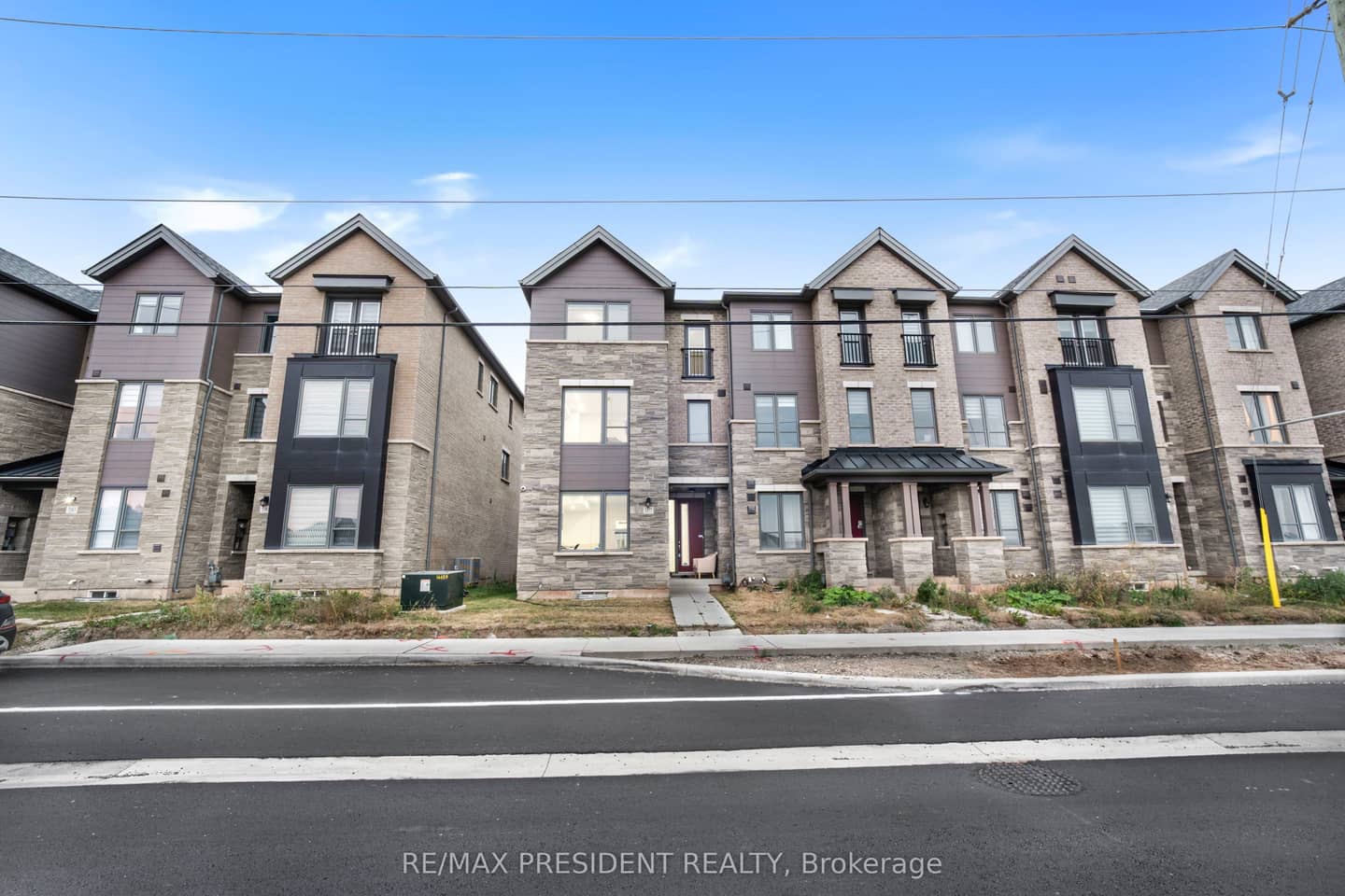 3377 Sixth Line, Oakville, ON L6H 0Y7