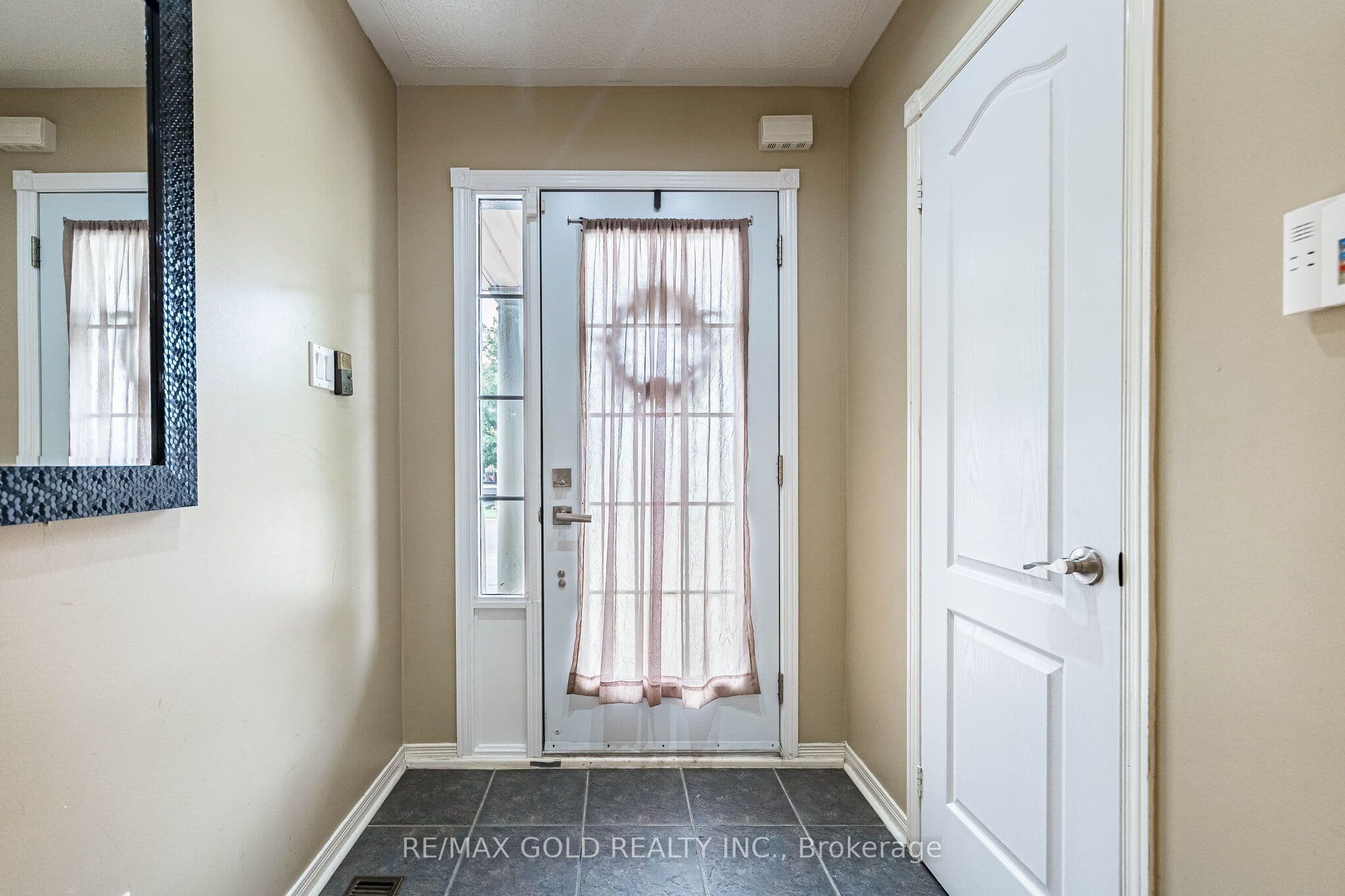 48 Redfinch Way, Brampton, ON L7A 2B2