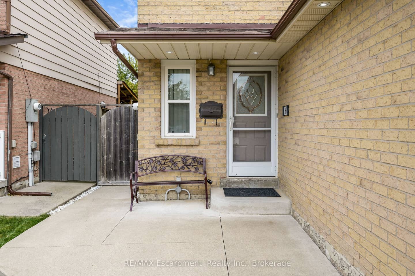 166 Martindale Crescent, Brampton, ON L6X 2V2