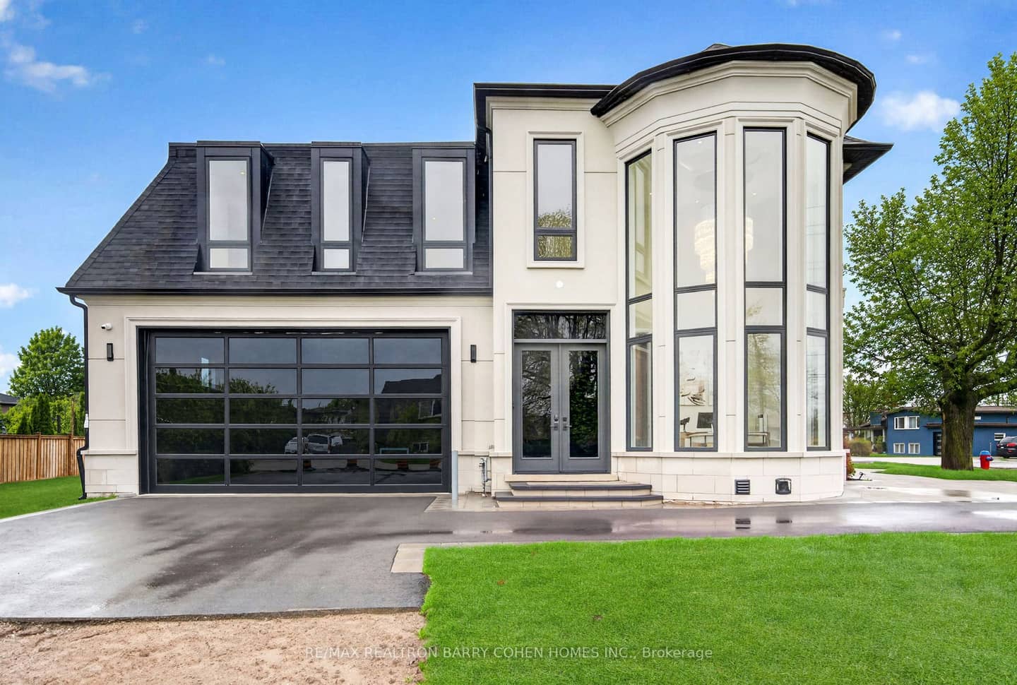 321 Morden Road, Oakville, ON L6K 2S6