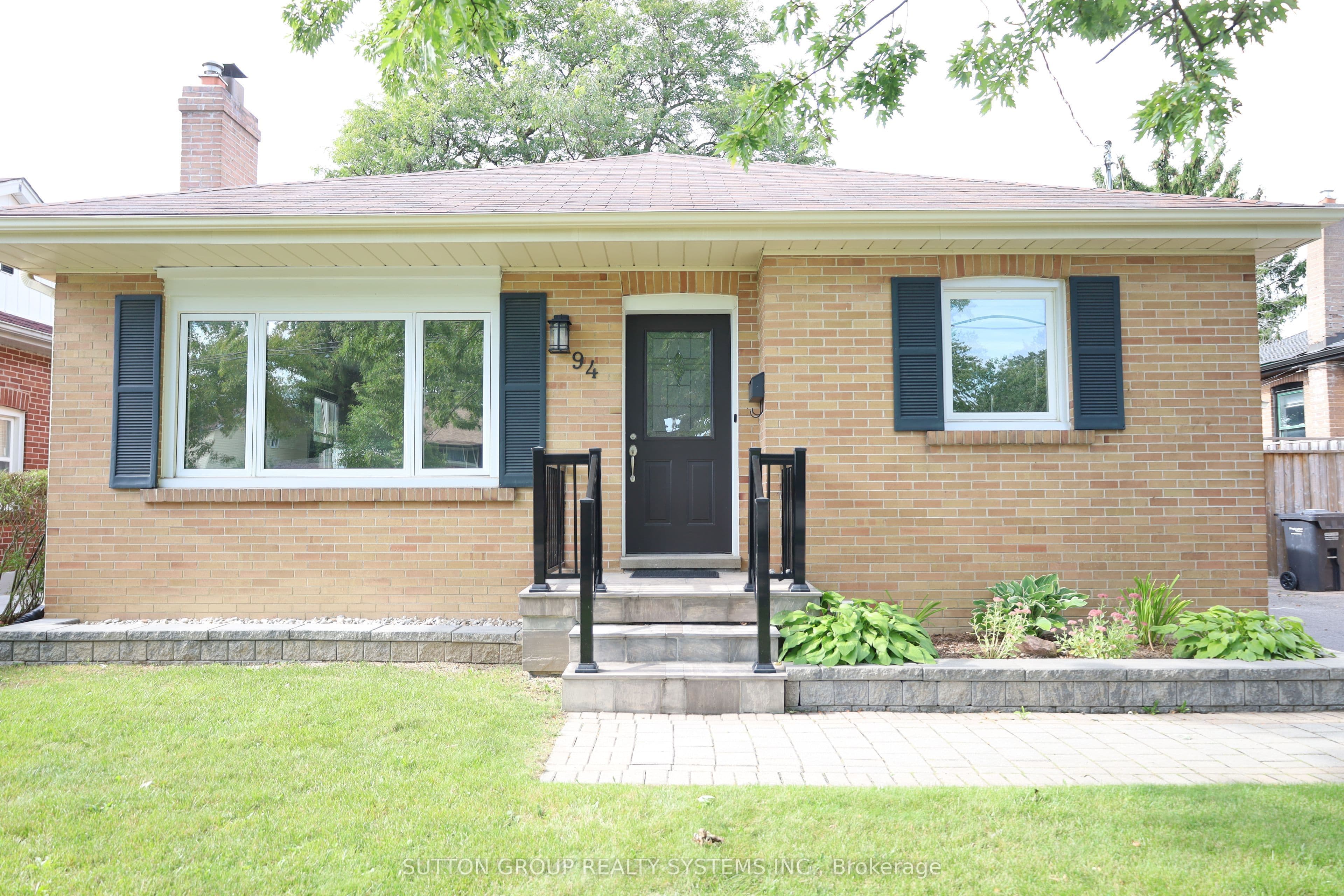 94 Harold Street, Brampton, ON L6Y 1E6