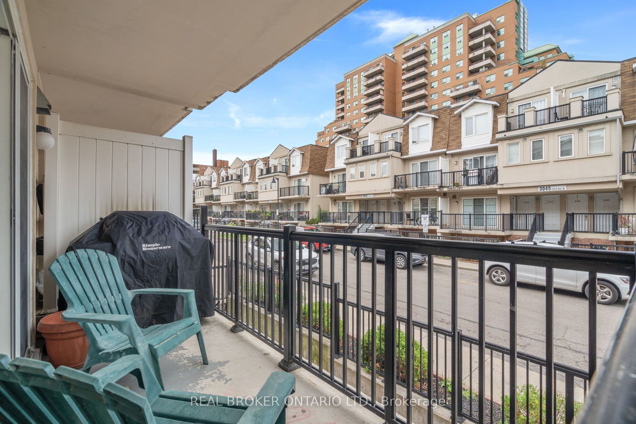 3047 Finch Avenue W 2066, Toronto, ON M9M 0A5