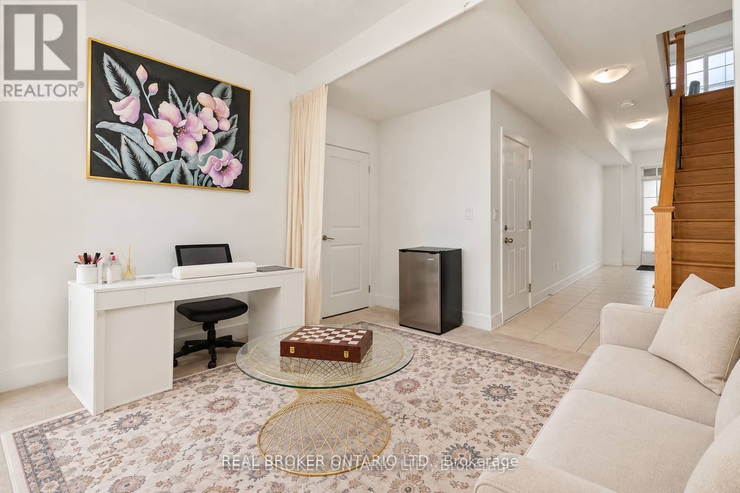 9 Nautical Way, Whitby, ON L1N 0N2