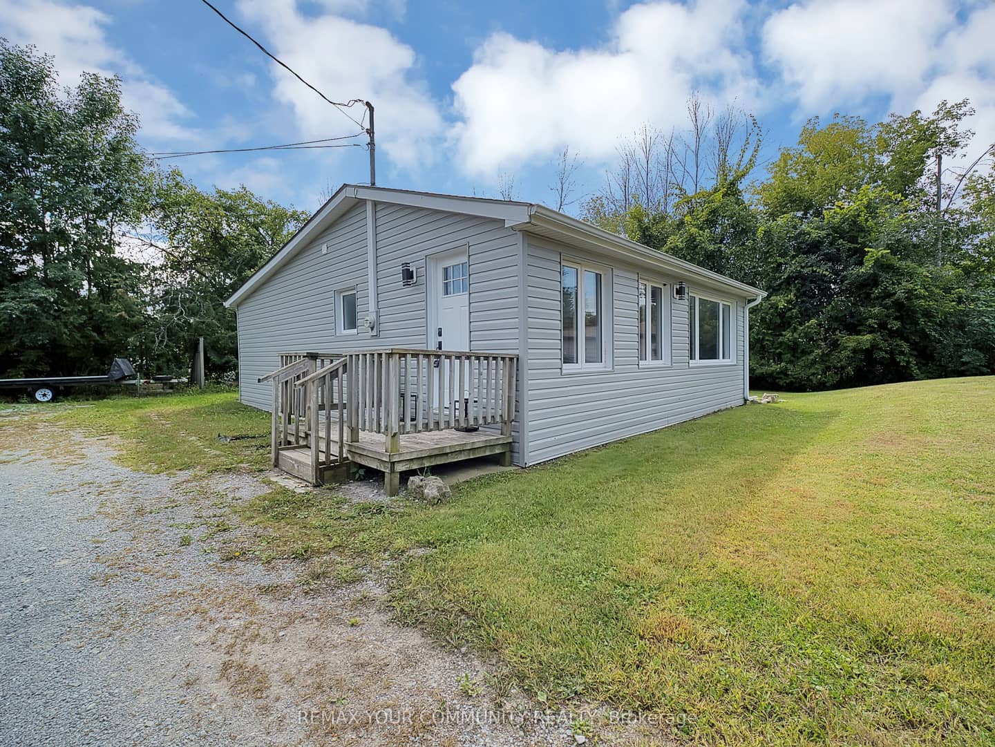 18 Isle Vista Drive, Georgina, ON L0E 1N0