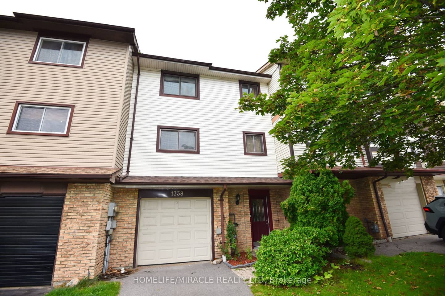 1338 Brands Court, Pickering, ON L1V 2V4
