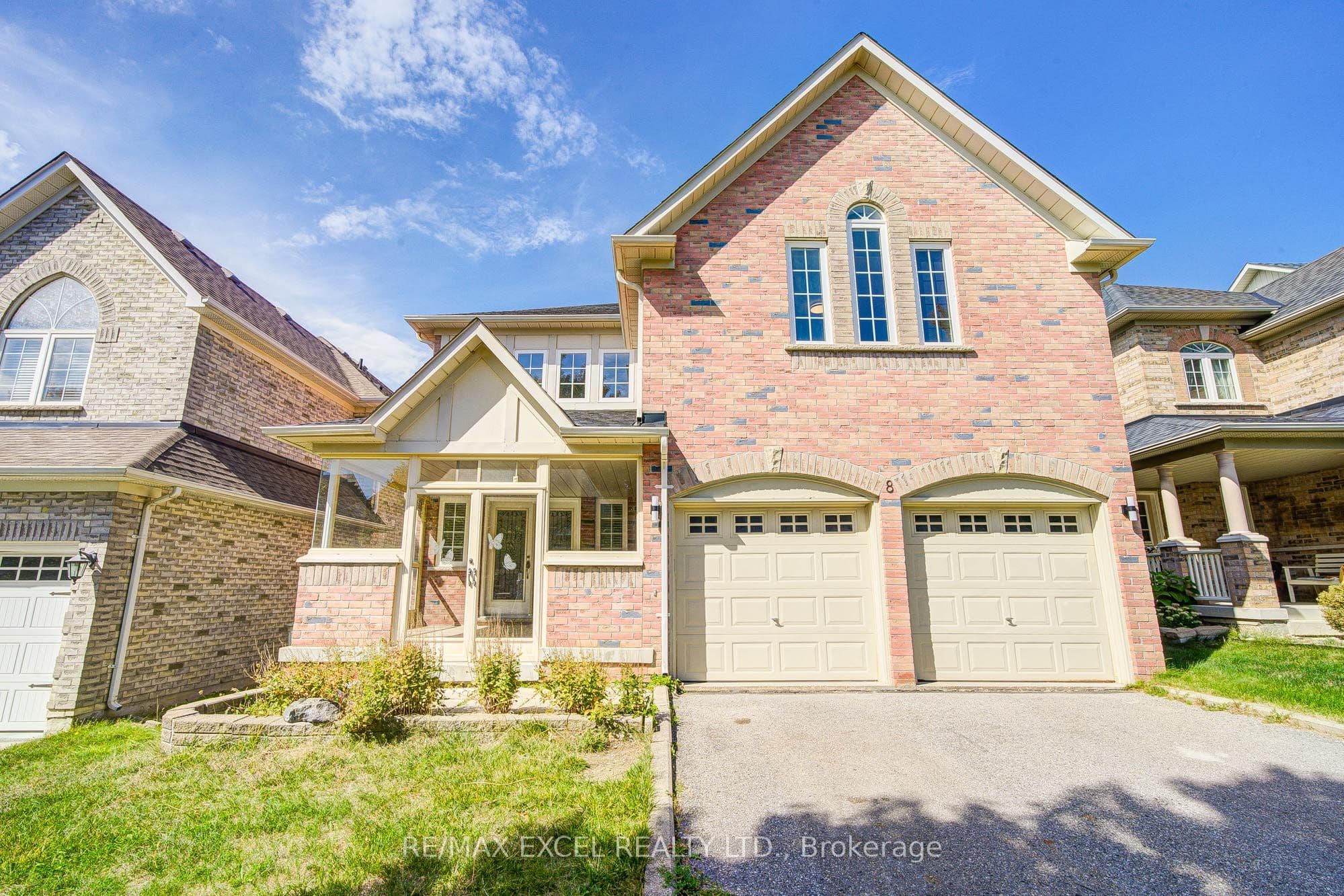 8 Hollylane Drive, Markham, ON L6C 2K1