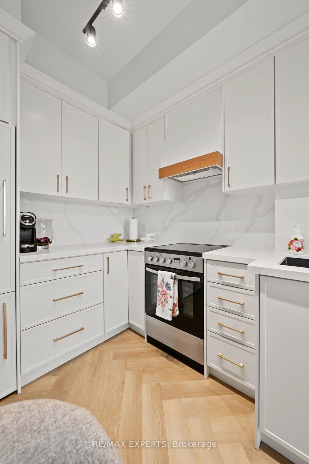 4700 Highway 7 414, Vaughan, ON L4L 0B4