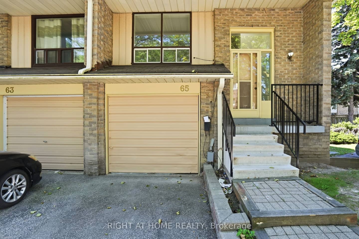 371 Orton Park Road 65, Toronto, ON M1G 3V1