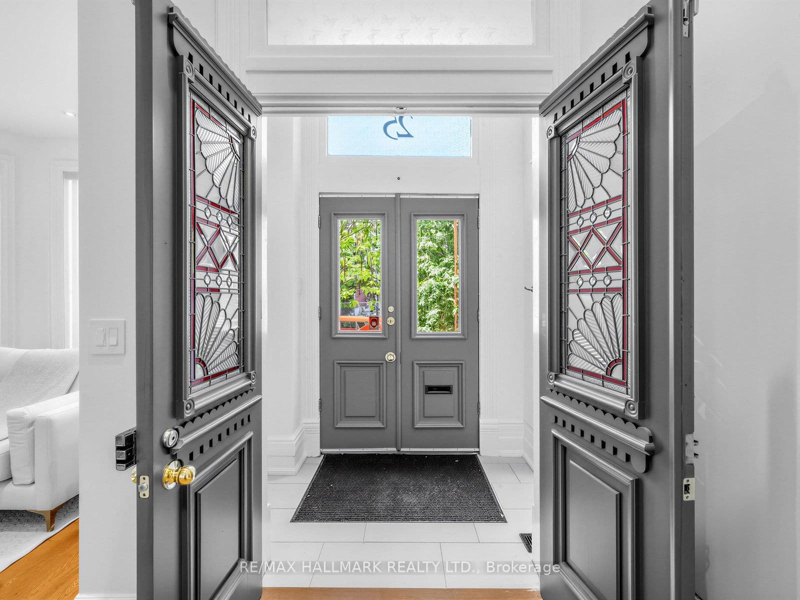 25 Grange Avenue, Toronto, ON M5T 1C6