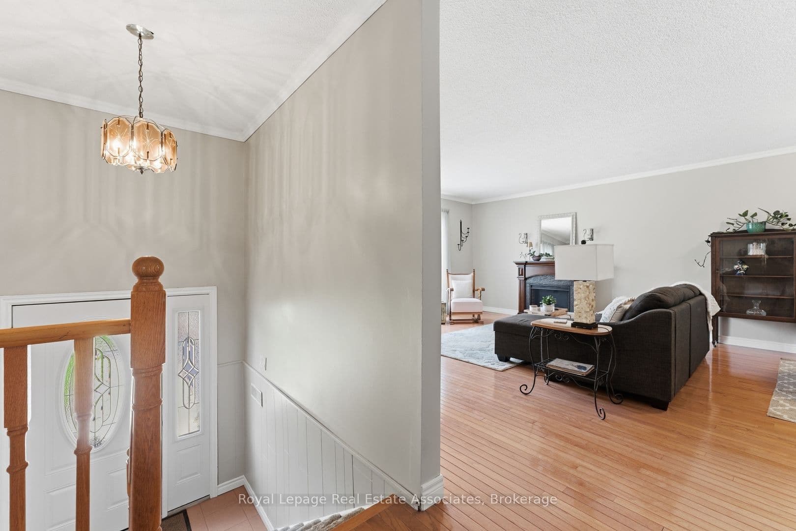 1069 Alexandra Avenue, Mississauga, ON L5E 2A1