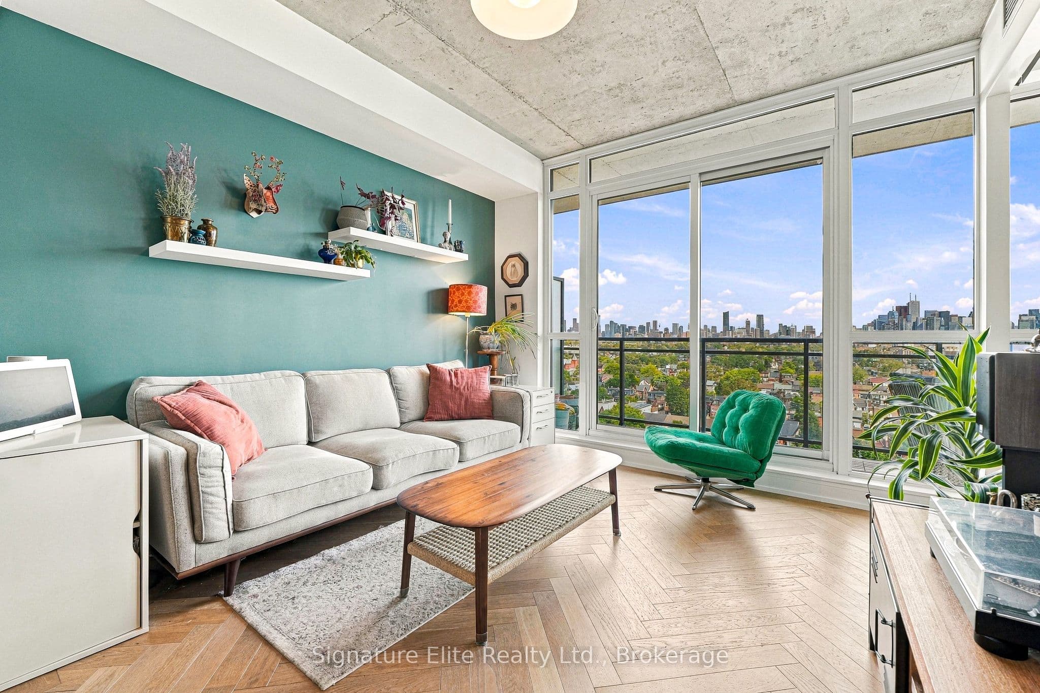 20 Minowan Miikan Lane 1303, Toronto, ON M6J 0E5