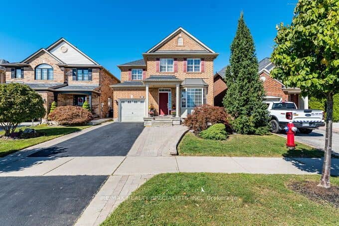 154 Valleyway Drive, Brampton, ON L6X 0N3