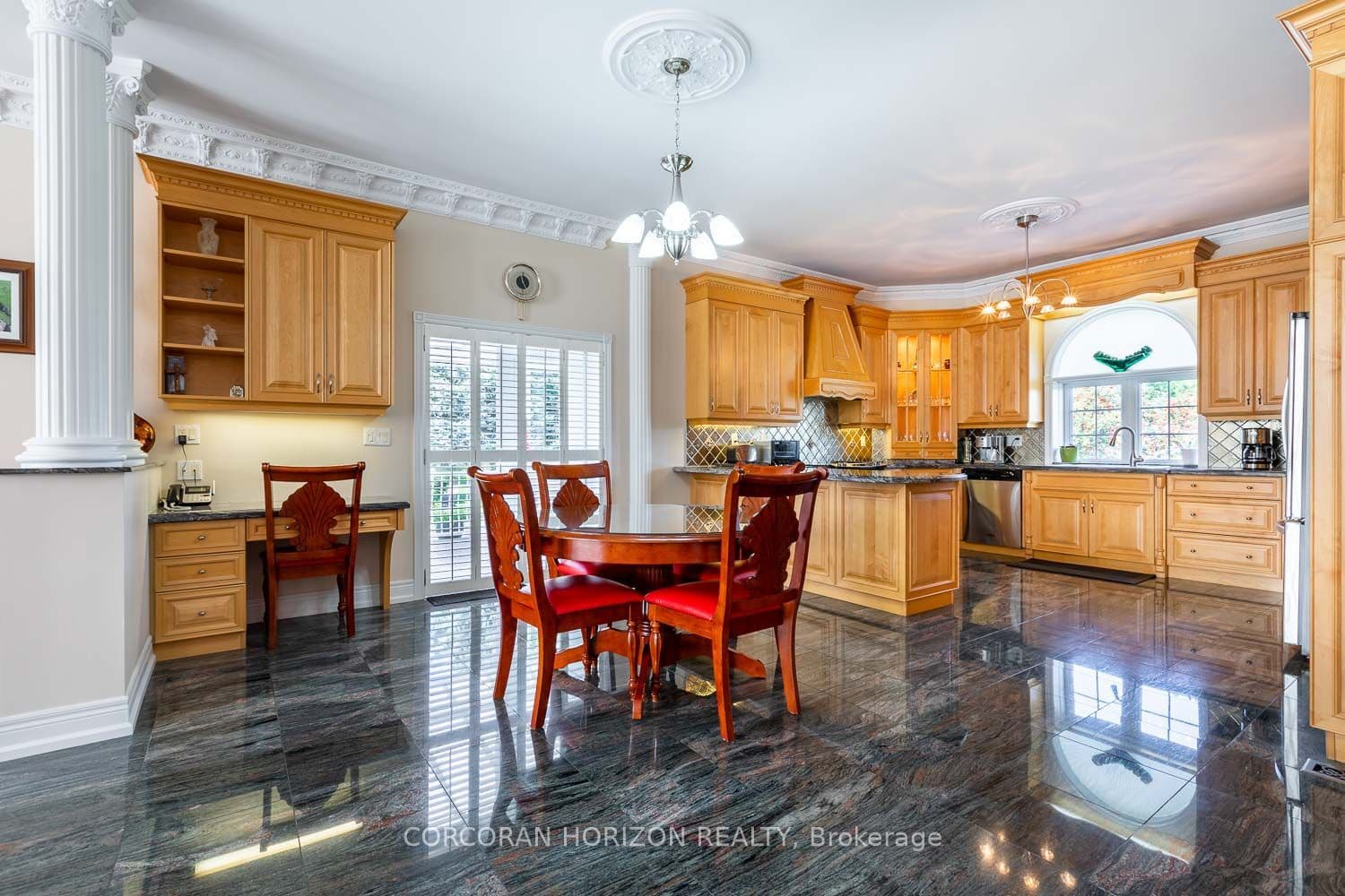 16 Rosegarden Drive, Brampton, ON L6P 0E6