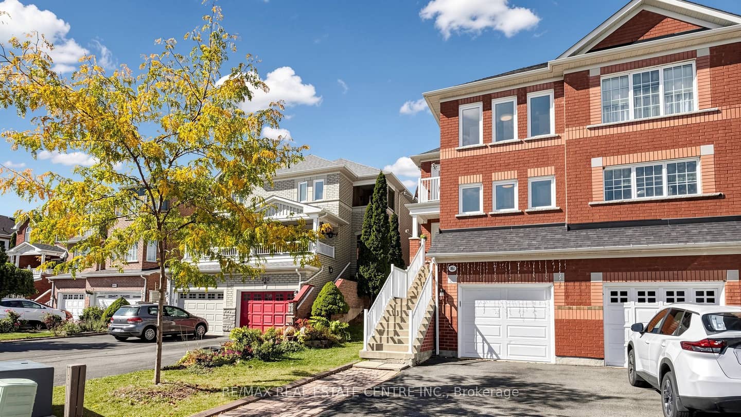 351 Wildgrass Road, Mississauga, ON L5B 4H1