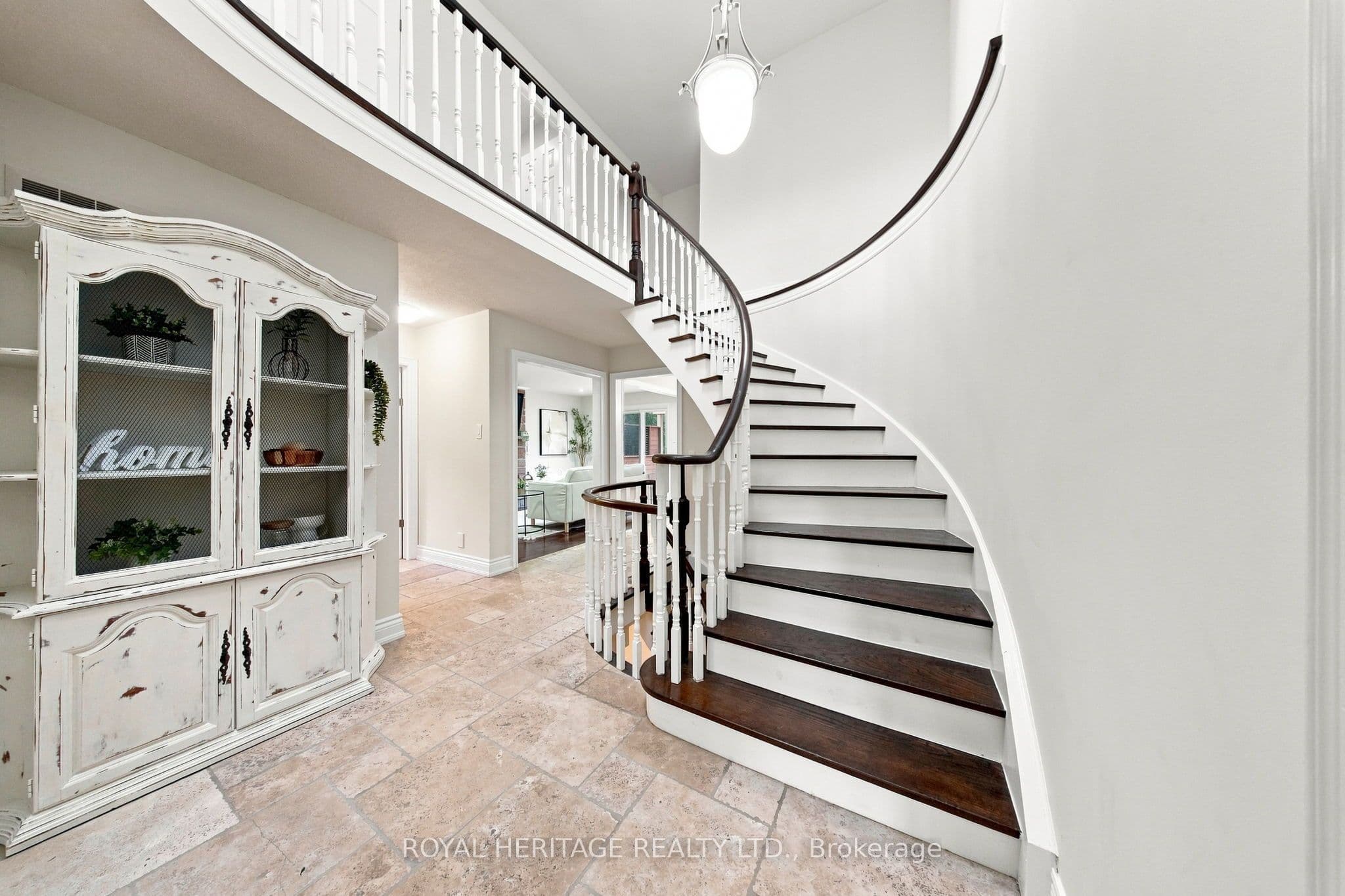 816 Sheppard Avenue, Pickering, ON L1V 1G5